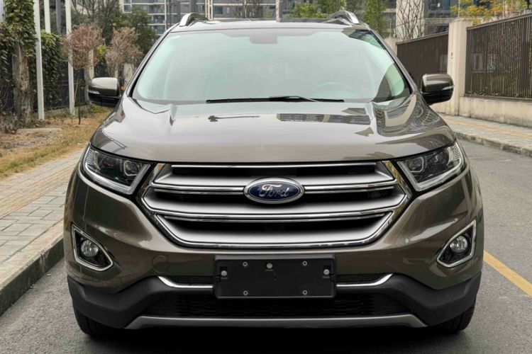 Used Ford Edge 2015 2.0T GTDi Two-Wheel-Drive High-Line Version