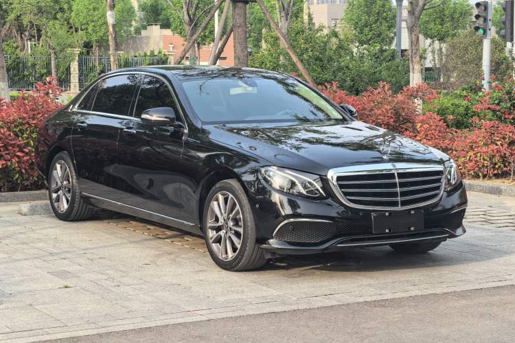 Used Mercedes-Benz E-Class 2019 E 260 L Exterior 3