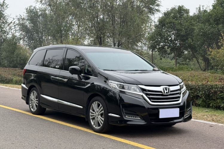 Used Honda Elysion 2016 2.4L Comfort Edition
