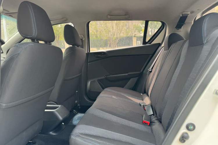 Used Baojun 310 2016 1.2L manual Comfort trim level
