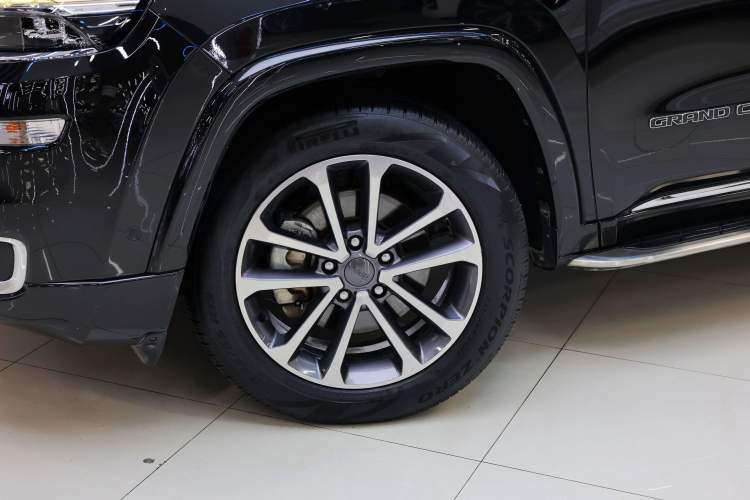 Used Jeep Grand Commander 2018 2.0T Four-Wheel Drive Smart Enjoyment Version China V Emission Standard
