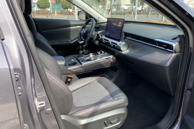 Used GAC Trumpchi EMKOO 2022 2.0T Neutron Star Max Edition
