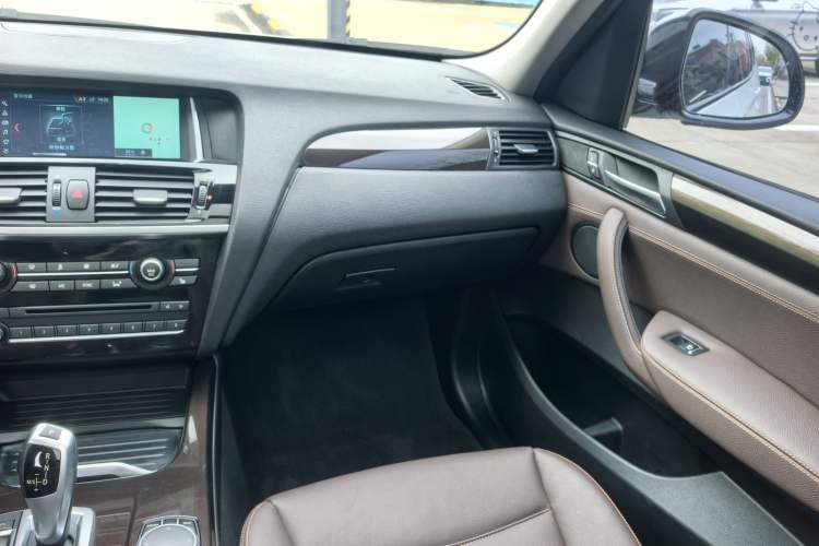 Used BMW X3 2016 xDrive20i M Sport Edition Interior 8