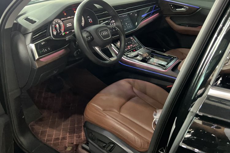 Used Audi Q7 2022 55 TFSI quattro S line Sport model