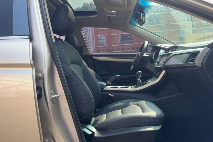 Used Geely Auto Emgrand GL 2017 1.3T Manual Elite Model
