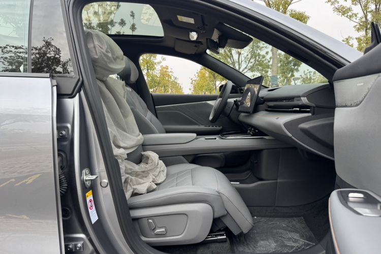 Used Deepal S05 2024 200 Ultra Range-Extended Long-Range Version