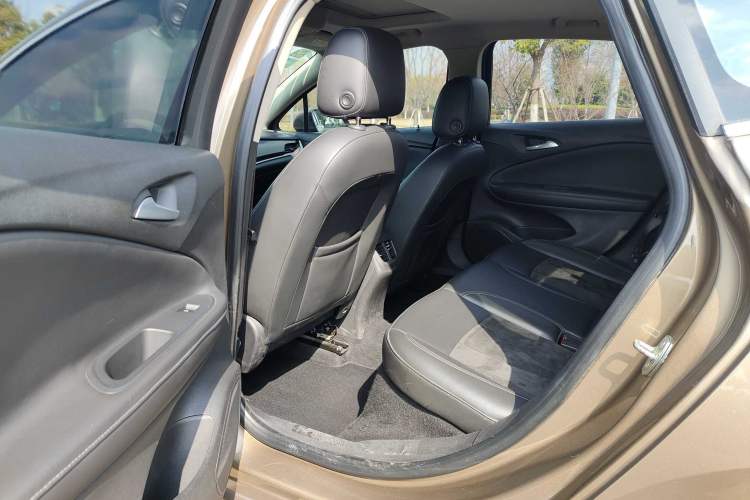 Used Buick Verano 2015 Sedan 20T Dual-Clutch Elite Model