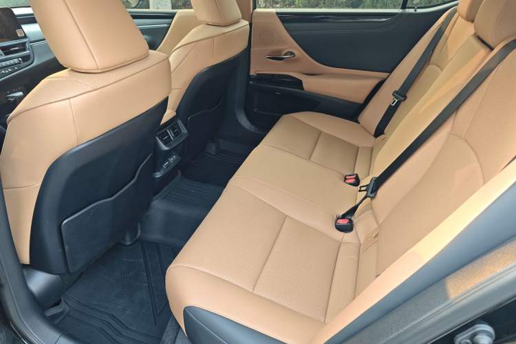 Used Lexus ES 2024 200 Premium Edition