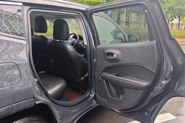 Used Jeep Compass 2017 200T Automatic Family Edition