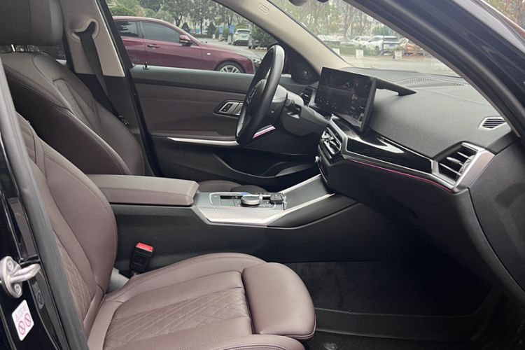 Used BMW i3 2023 eDrive 40 L Midnight Sports Package
