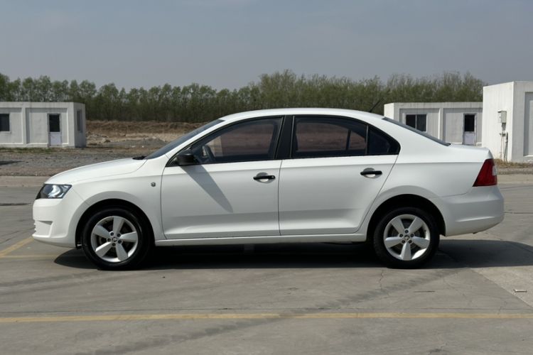 Used Skoda Rapid 2016 1.4L Manual Front-Wheel Drive Model