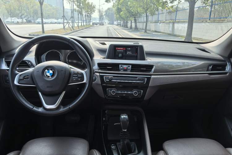 Used BMW X1 2019 sDrive18Li Premium Edition Interior 5