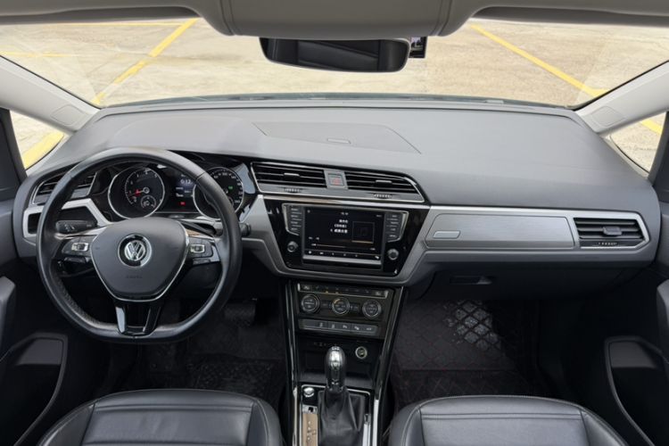 Used Volkswagen Touran 2018 Volkswagen Touran L 280TSI DSG Boundary Luxury Edition 7 Seats China V Emission Standard