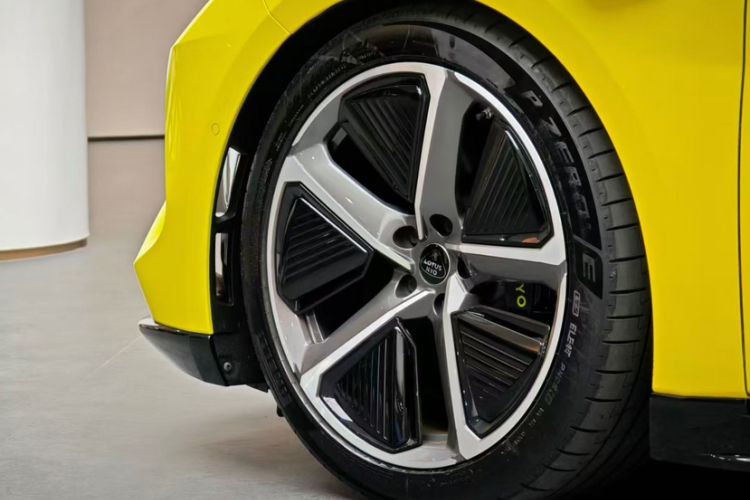 Used Lotus EMEYA 2024 EMEYA S+