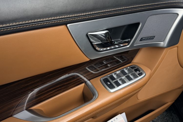 Used Jaguar XF 2014 XF 2.0T Luxury Edition
