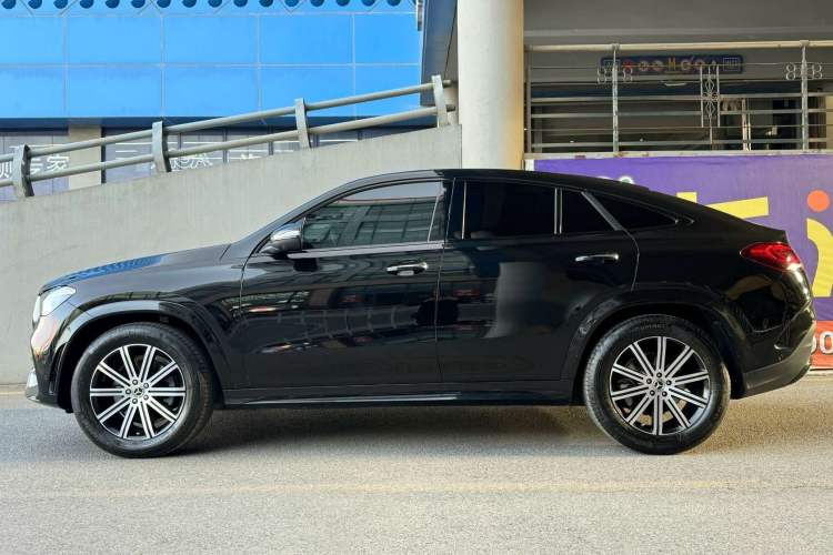 Used Mercedes-Benz GLE Coupe 2020 GLE 350 4MATIC Coupe SUV Luxury Model