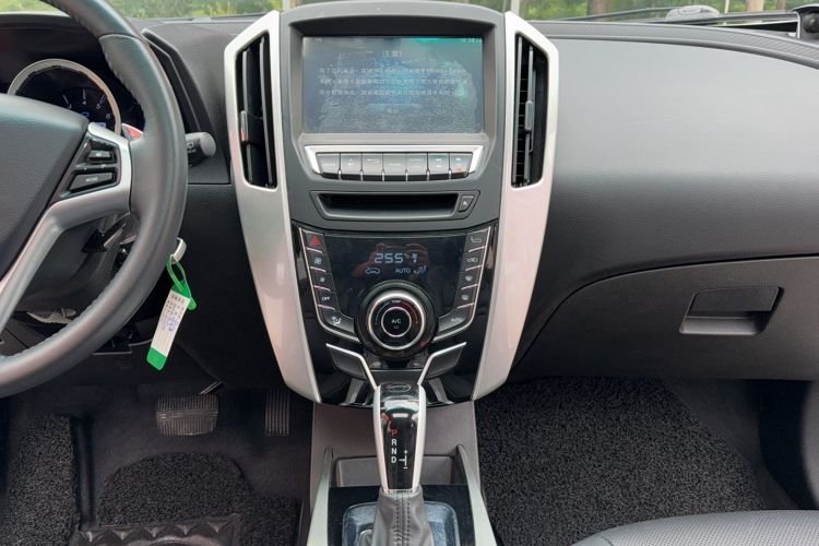 Used Luxgen U6 SUV 2017 1.8T Enhanced Charm Edition
