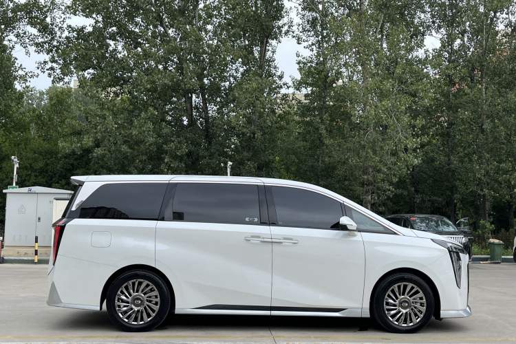 Used GAC Trumpchi M8 2023 Zongshi Series Dual-Motor Supreme Edition