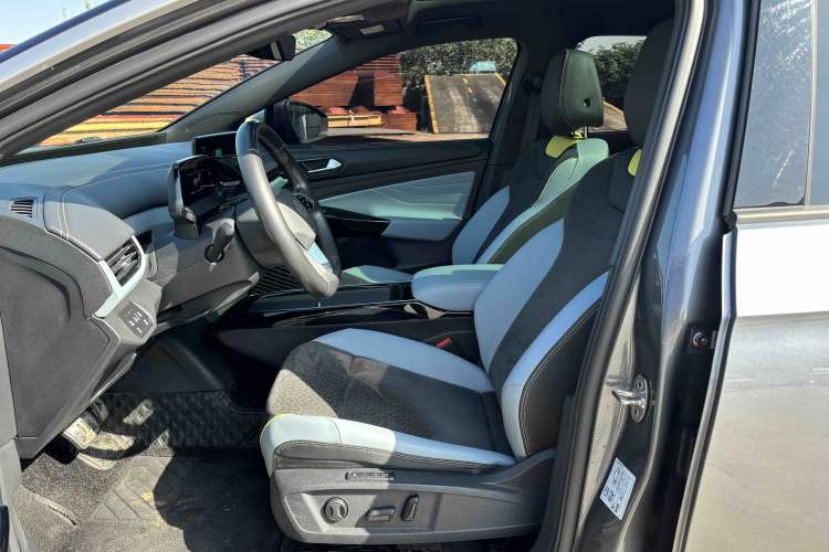 Used Volkswagen ID.4 X 2021 Pro Smart Long-Range Edition