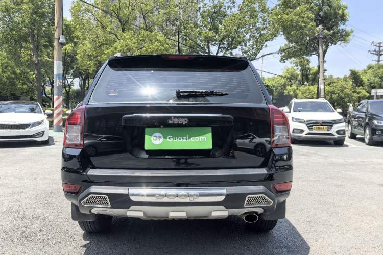 Used Jeep Compass 2014 2.0L two-wheel drive sport version