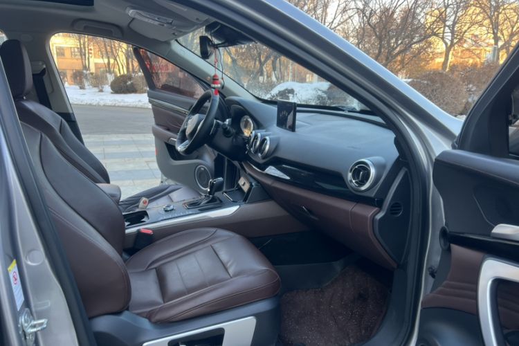 Used Wey VV7 2017 2.0T Flagship Model
