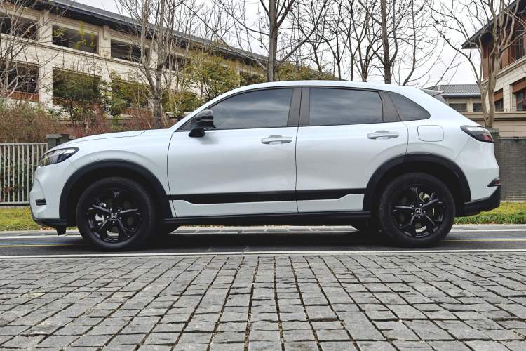 Used Honda HR-V 2023 2.0L eHEV Dynamic Speed Version
