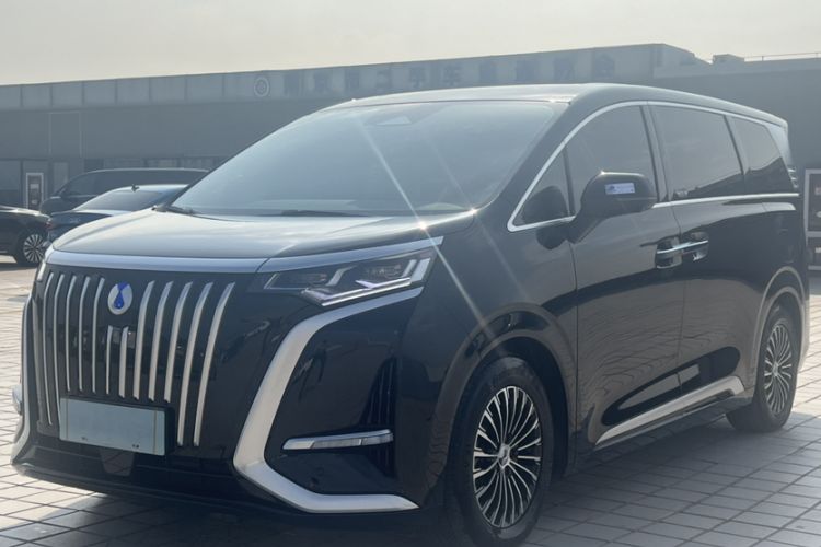 Used Denza D9 2024 EV 620 Premium Model