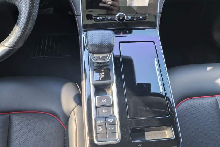 Used Rising ER6 2021 New Dynamic Edition 620km Smart Enjoyment Version
