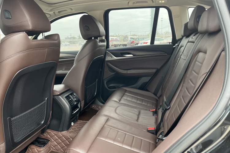 Used BMW X3 2018 xDrive28i Luxury Package China VI Emission Standard Interior 4