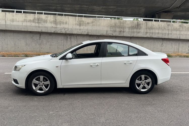 Used Chevrolet Cruze 2014 1.6L SL Millionth Anniversary Edition MT
