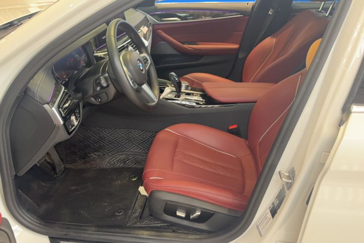 Used BMW 5 Series 2022 Restyled 525Li M Sport Package Left Front Seat