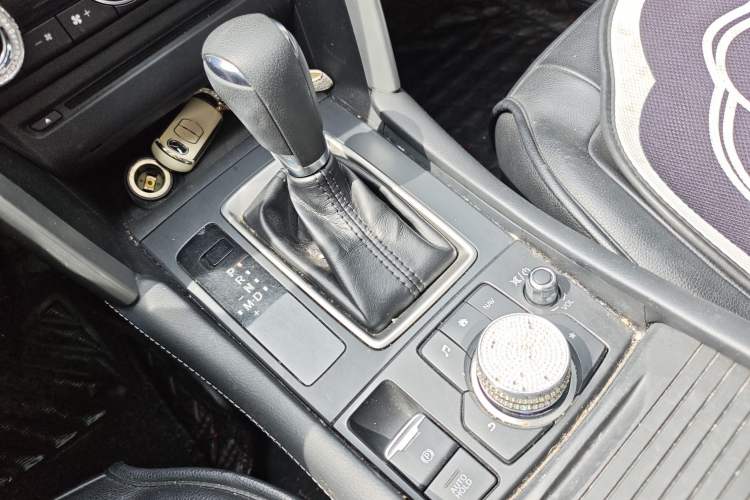 Used Mazda CX-4 2018 2.0L Automatic Two-Wheel Drive Blue Sky Exploration Version China V Standard Gear Lever