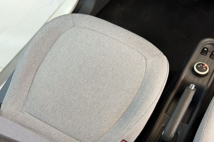 Used Wuling Hongguang MINIEV 2021 Macaron Premium Model – Lithium Iron Phosphate