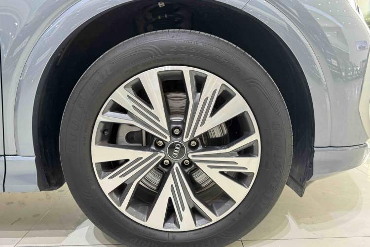 Used Audi Q4 e-tron 2024 40 e-tron Adventure Edition Exterior 7