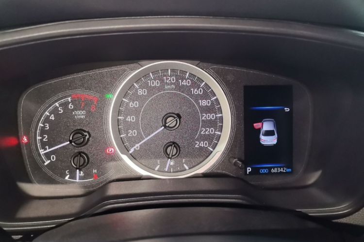 Used Toyota Levin 2021 185T CVT Luxury Edition Odometer Close Up