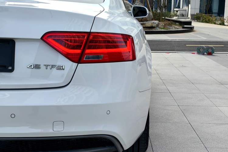 Used Audi A5 2016 Facelift Coupe 45 TFSI Comfort Version
