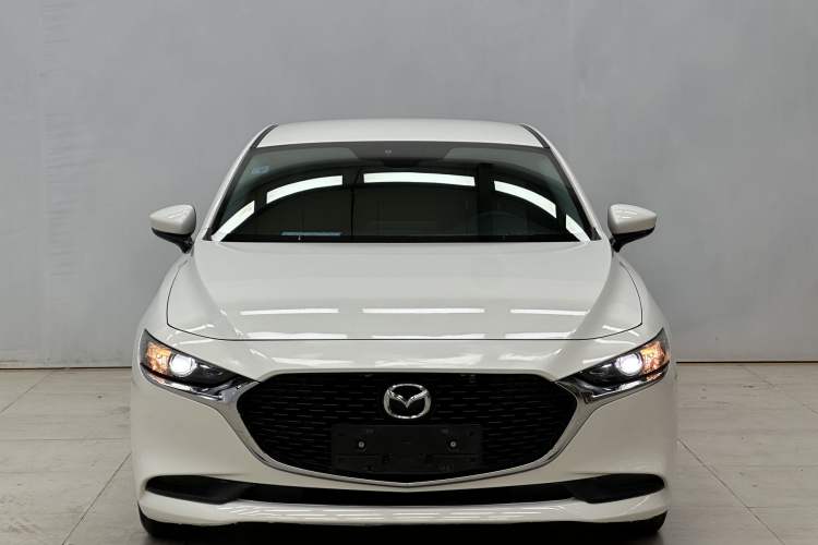 Used Mazda 3 Axela 2020 1.5L Automatic ZhiMei Edition Exterior 5
