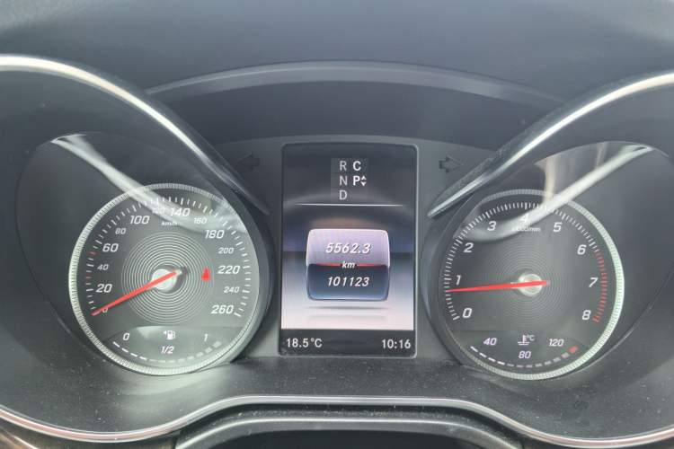 Used Mercedes-Benz V-Class 2018 V 260 Prestige Edition China VI
