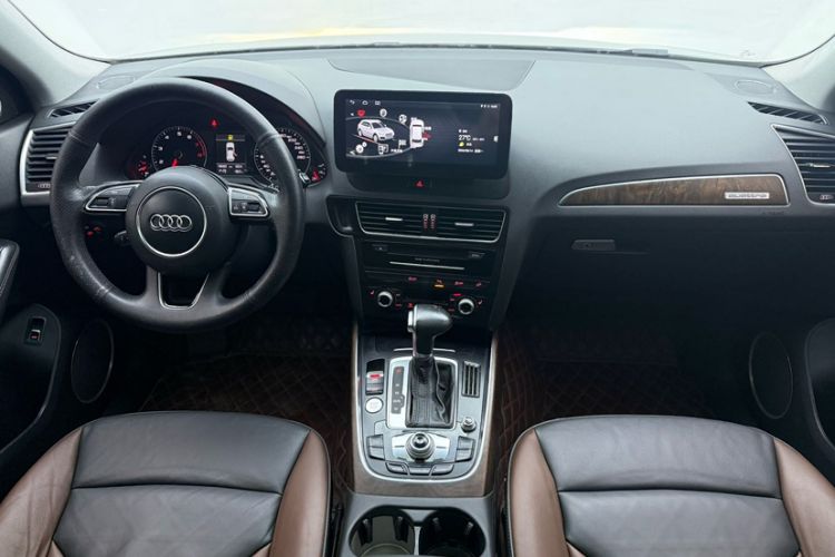 Used Audi Q5 2017 Plus 40 TFSI Comfort Model Interior 1