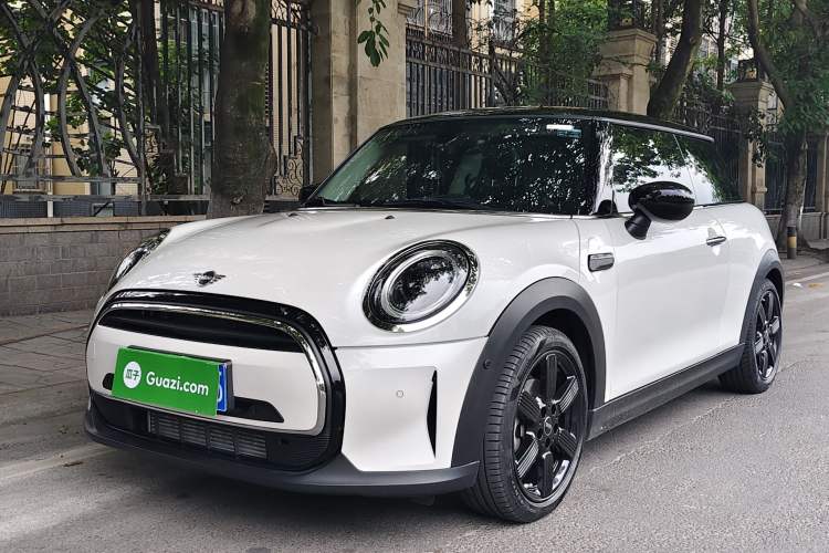 Used MINI 2023 Updated 1.5T COOPER Artist Guazi used car, China used car export, Used car for sale, Used cars, Cheapest cars for sale