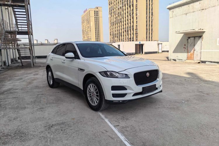 Used Jaguar F-PACE 2016 2.0T Two-Wheel Drive Urban Luxury Edition