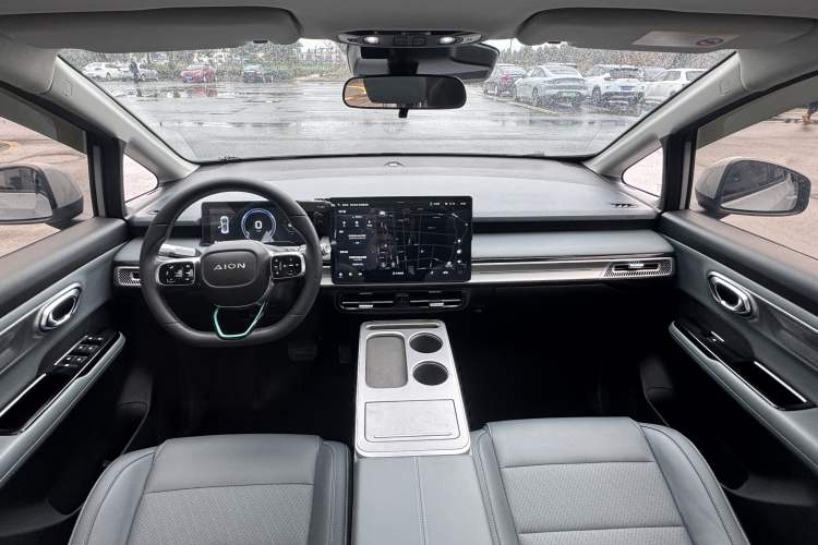 Used AION Y 2023 Plus 510 Smart Edition