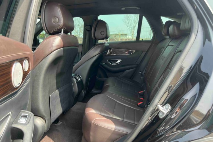 Used Mercedes-Benz GLC 2018 GLC 260 4MATIC Dynamic Edition Interior 2