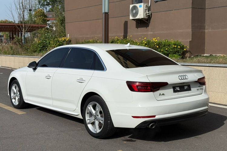 Used Audi A4L 2018 30th Anniversary Edition 30 TFSI Ambition Model Exterior 4