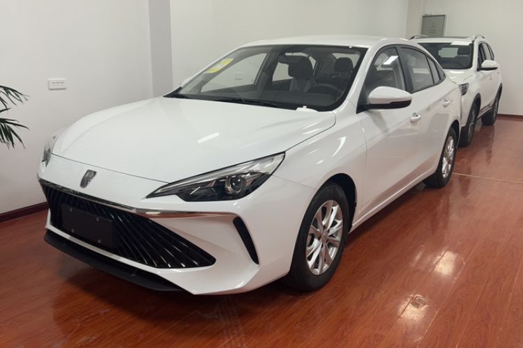 Used Roewe i5 2026 Model 1.5L Manual Comfort Version