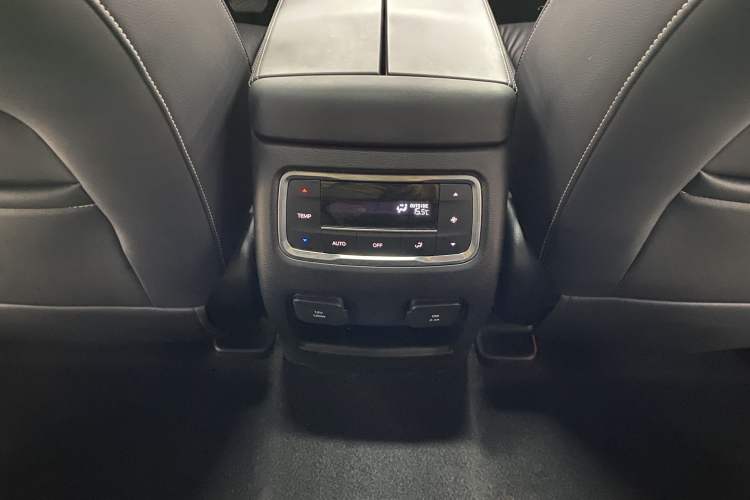 Used GAC Trumpchi GS8 2020 390T Four-Wheel Drive Prestige Edition (7 Seats) Interior 6