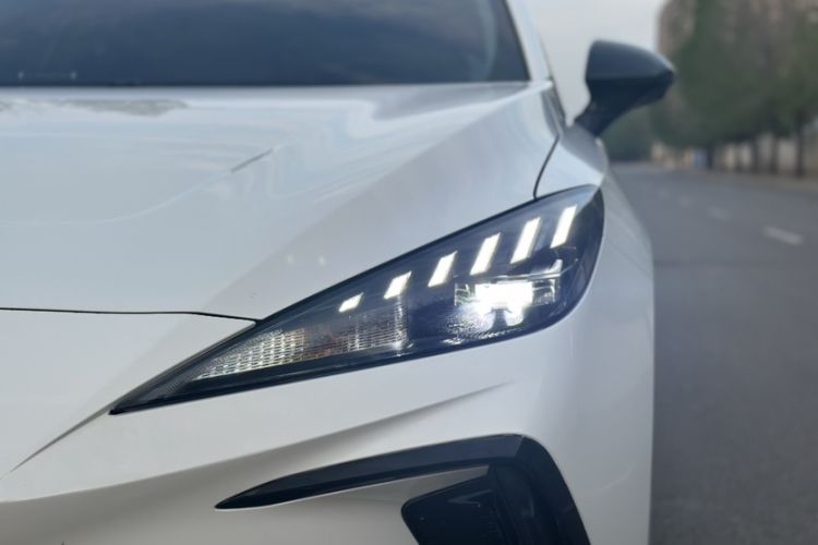 Used MG 4 EV 2023 415 km Range Sea-Faring Champion Edition Exterior 5