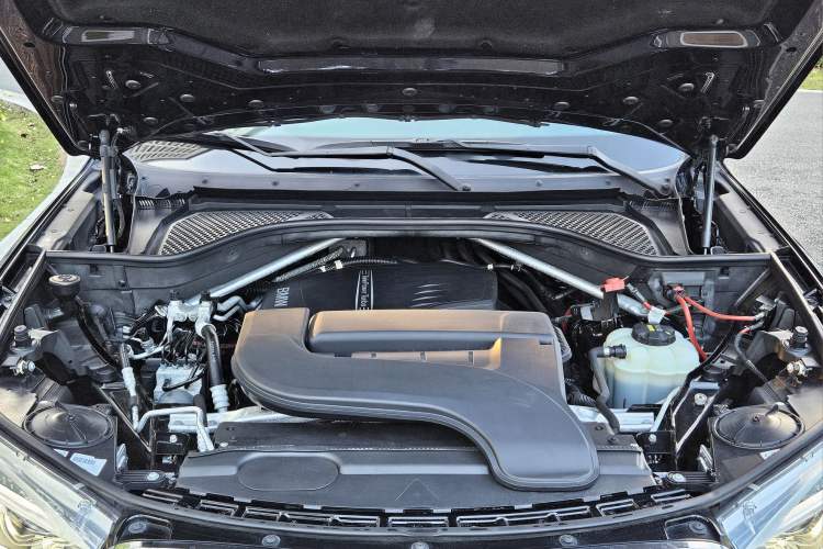 Used BMW X6 2015 xDrive28i
