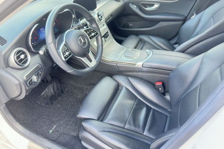 Used Mercedes-Benz C-Class 2019 C 260 Estate Interior 2