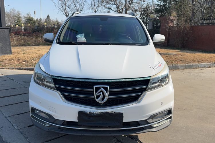 Used Baojun 730 2017 1.5T Manual Prestige Version 7 Seats Exterior 1